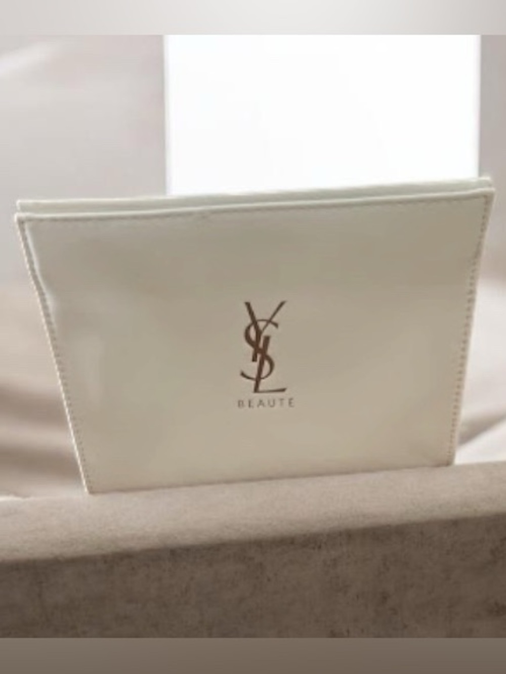 Title: YSL Beauté White Patent Gold Logo Cosmetic Pouch Makeup Bag